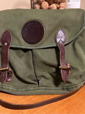 Duluth Pack Green Canvas Men’s Messenger Bag with Brown Leather Trim